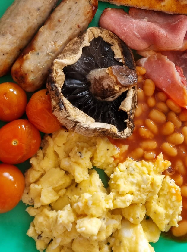 How to cook a 'healthy' English breakfast in an air fryer - step by step  instructions - Birmingham Live