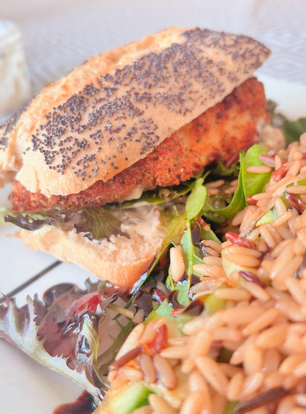 Air Fryer Crispy Fish Burgers Recipe. Image by Karolina Rogers - Pinch ...