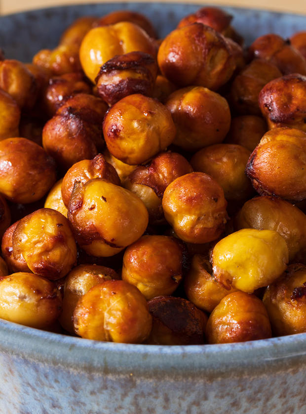 Air Fryer Chickpeas pinchofnom.com