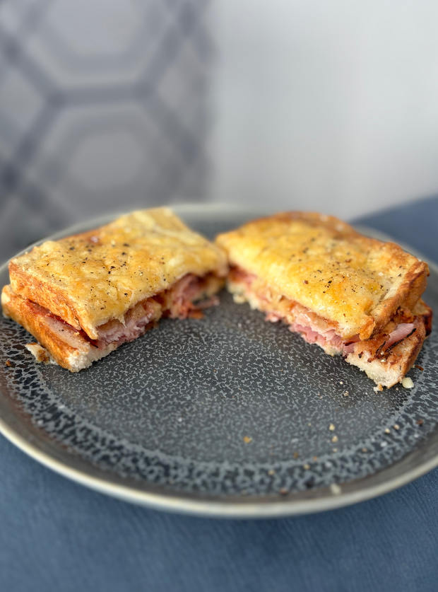 Air Fryer Eggy Bread Toastie pinchofnom.com