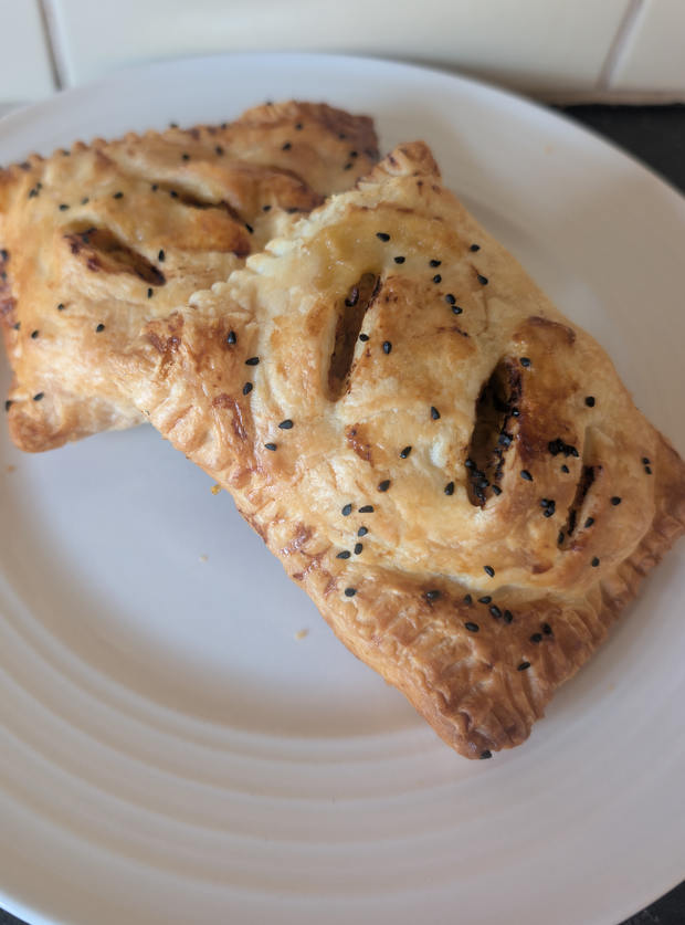Air Fryer Chicken Curry Strudel by Cwtch13, Wales pinchofnom.com