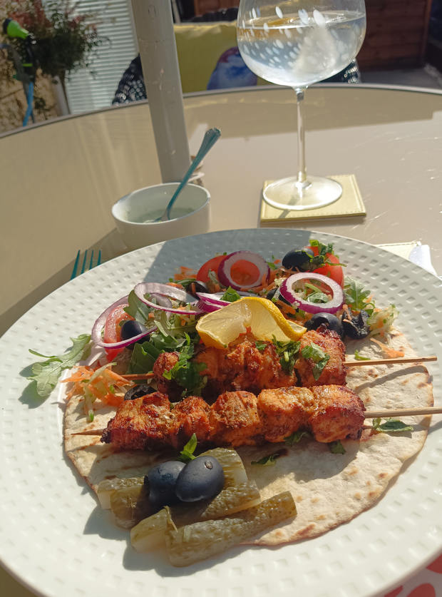 Air Fryer Chicken Souvlaki and Tzatziki by Lmsingy, Lancashire pinchofnom.com