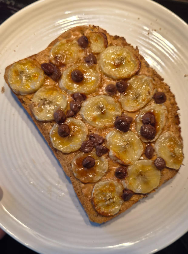 Air Fryer Peanut Butter and Banana Toast by Georgia, Gloucestershire pinchofnom.com