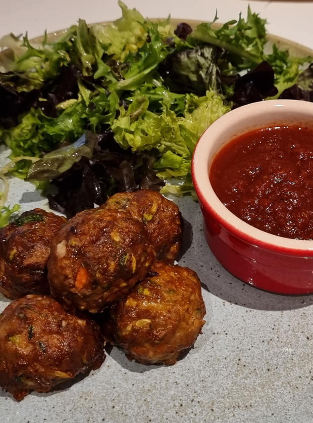 Asian Pork Meatballs - Pinch Of Nom