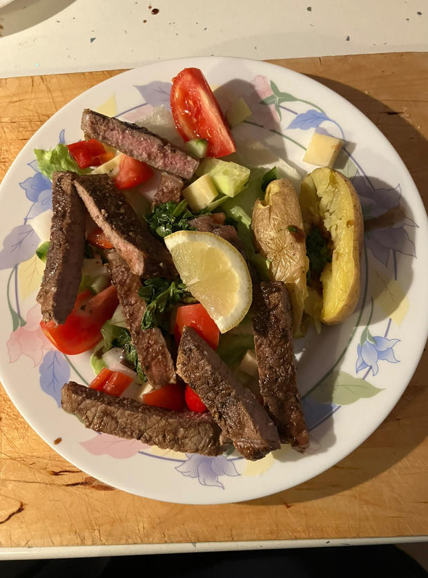 Balsamic Steak and Feta Salad by Jan Hughes, Staffordshire pinchofnom.com