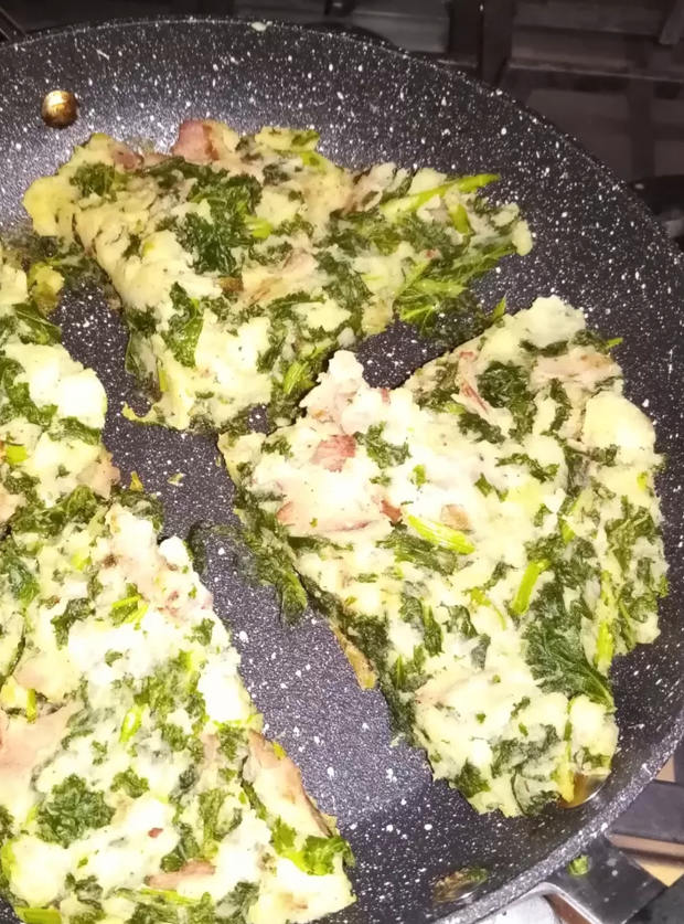 Bacon, Spring Onion and Kale Hash by Mrsmartineats, Wales pinchofnom.com