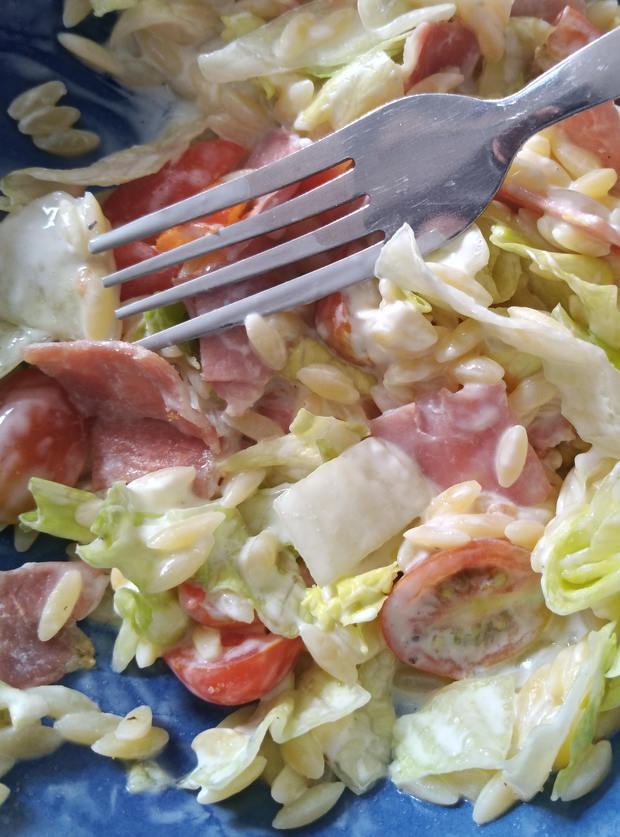 BLT Pasta Salad by Dawn Collier, Leigh pinchofnom.com
