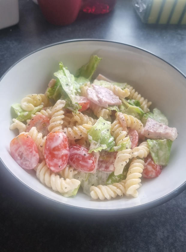 BLT Pasta Salad by Brownie, Colchester pinchofnom.com