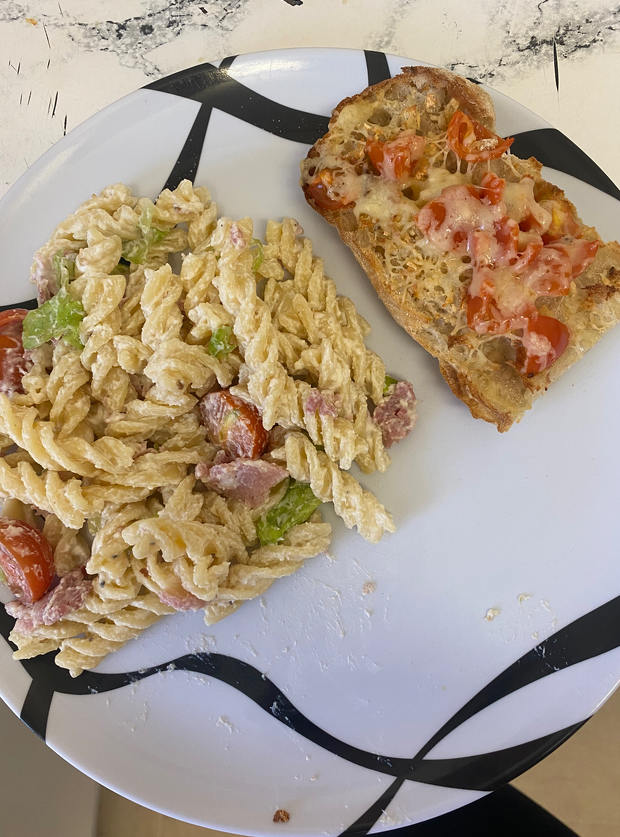 BLT Pasta Salad by Jodiee🤍, Southampton pinchofnom.com