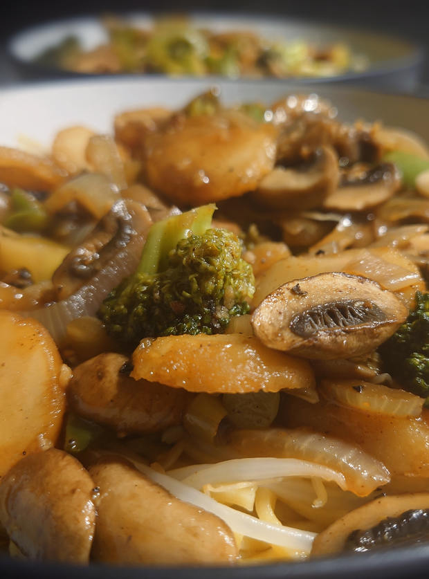 Broccoli And Mushroom Stir Fry Recipe Image By Becky Allen Pinch Of Nom