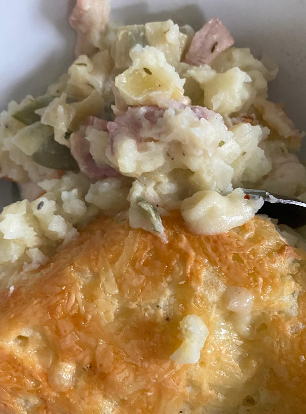 Chicken Bacon and Leek Cottage Pie by Jax, Mansfield pinchofnom.com