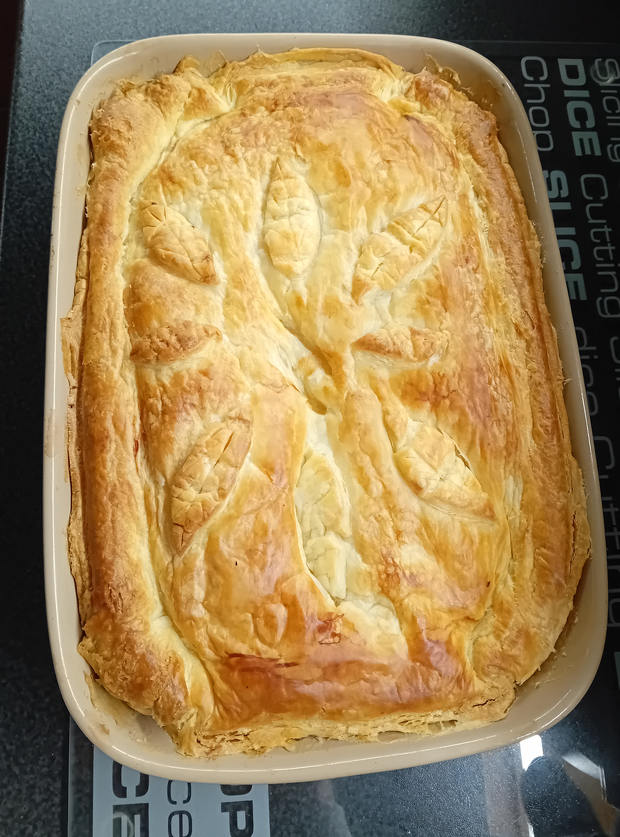 Chicken, Ham And Leek Pie Recipe. Image By Michelle B - Pinch Of Nom