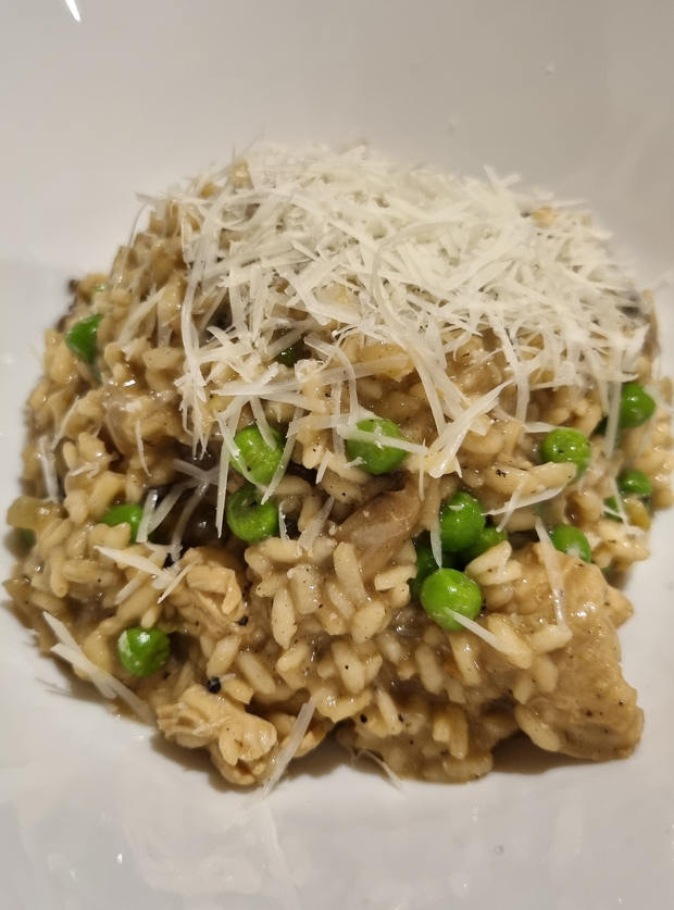 Chicken and Mushroom Risotto by Charlotte, Exmouth pinchofnom.com