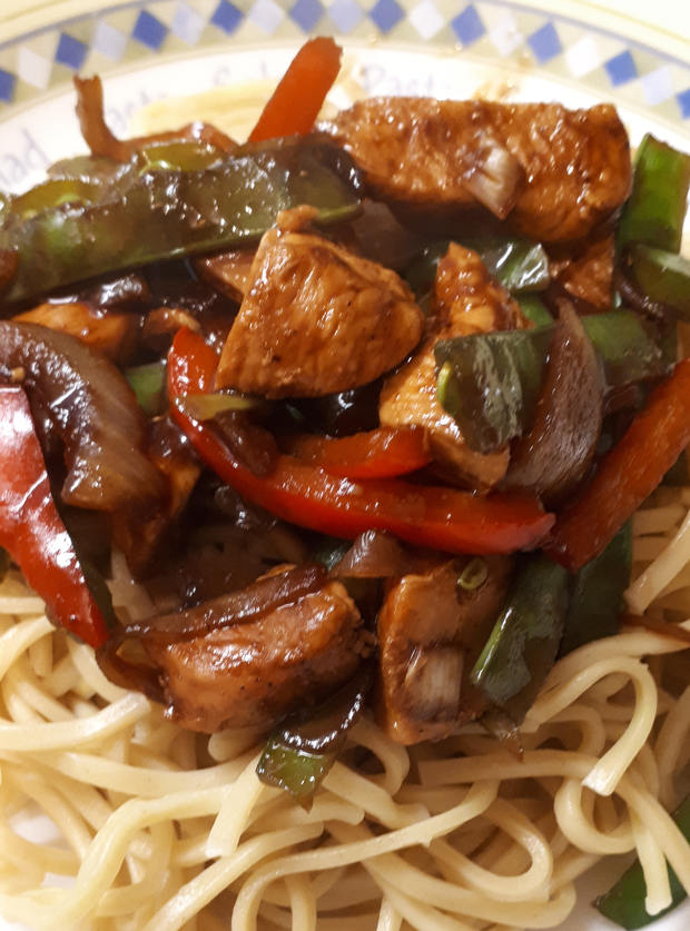 Chicken Chow Mein by Marie Young, Nottinghamshire pinchofnom.com