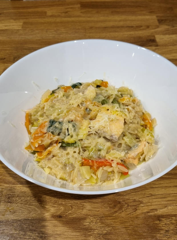 Cheesy Salmon and Leek Orzotto by Charlotte, Exmouth pinchofnom.com