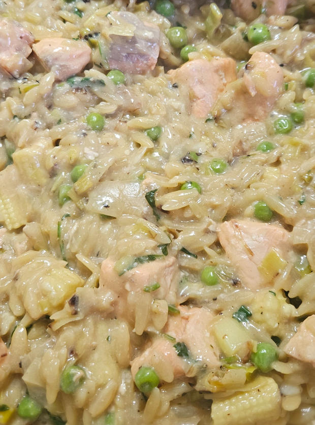 Cheesy Salmon and Leek Orzotto by Anna, Buckinghamshire pinchofnom.com