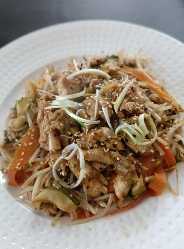 Chicken with Ginger and Spring Onion by Lmsingy, Lancashire pinchofnom.com