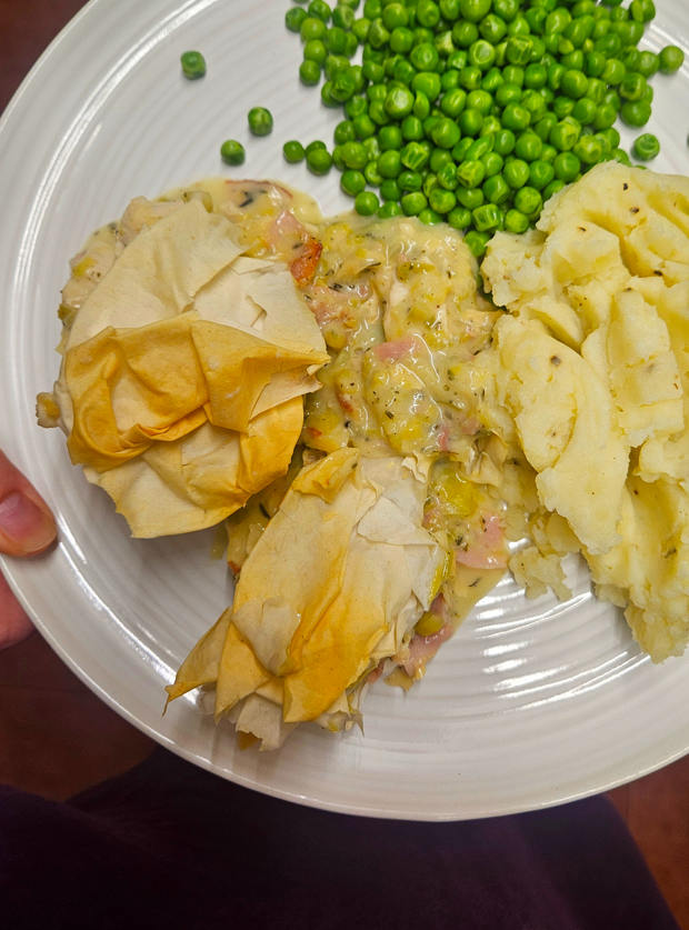 Chicken, Ham and Leek Pie by Georgia, Gloucestershire pinchofnom.com