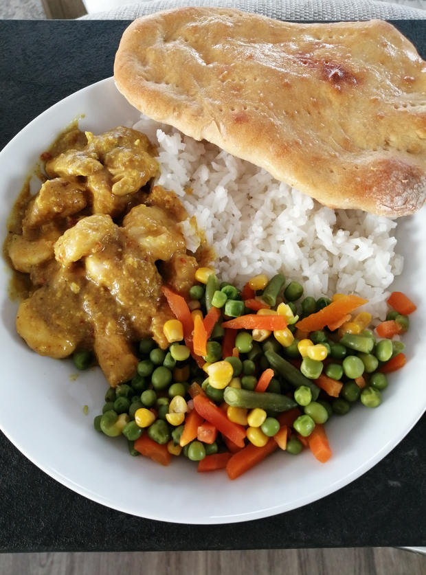 Chicken and Banana Curry - Pinch Of Nom