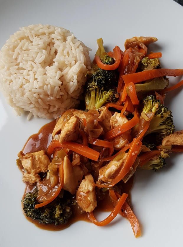 Chinese-Style Chicken and Broccoli - Pinch Of Nom