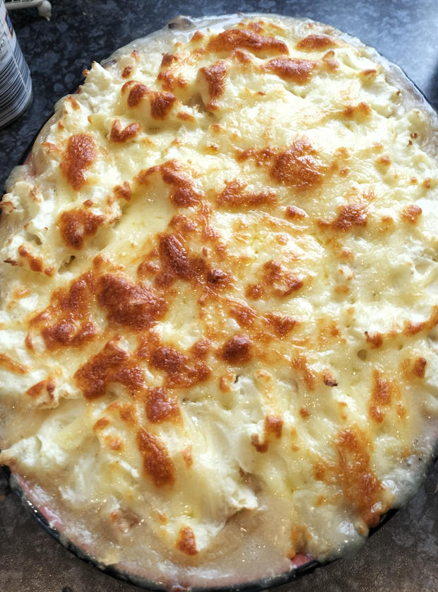 Chicken Bacon and Leek Cottage Pie by Sarah C, Staffordshire pinchofnom.com