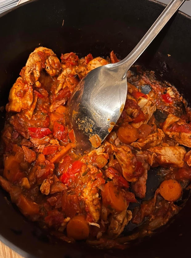 Chicken Chasseur Recipe. Image by Natalie Leese wright Pinch of Nom