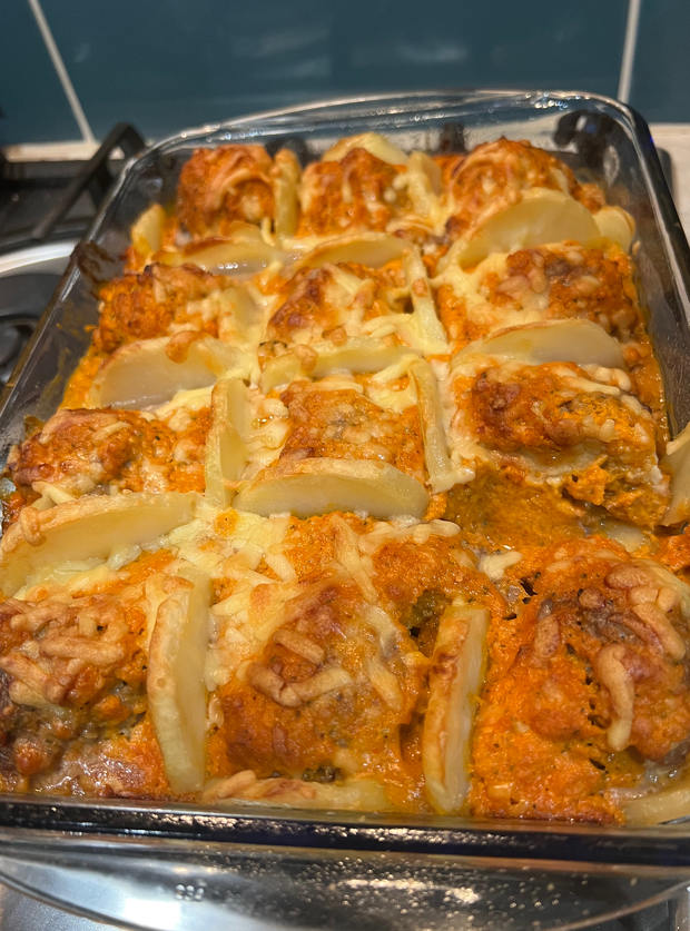Cheesy Meatball Parmentier by Louises, Sussex pinchofnom.com