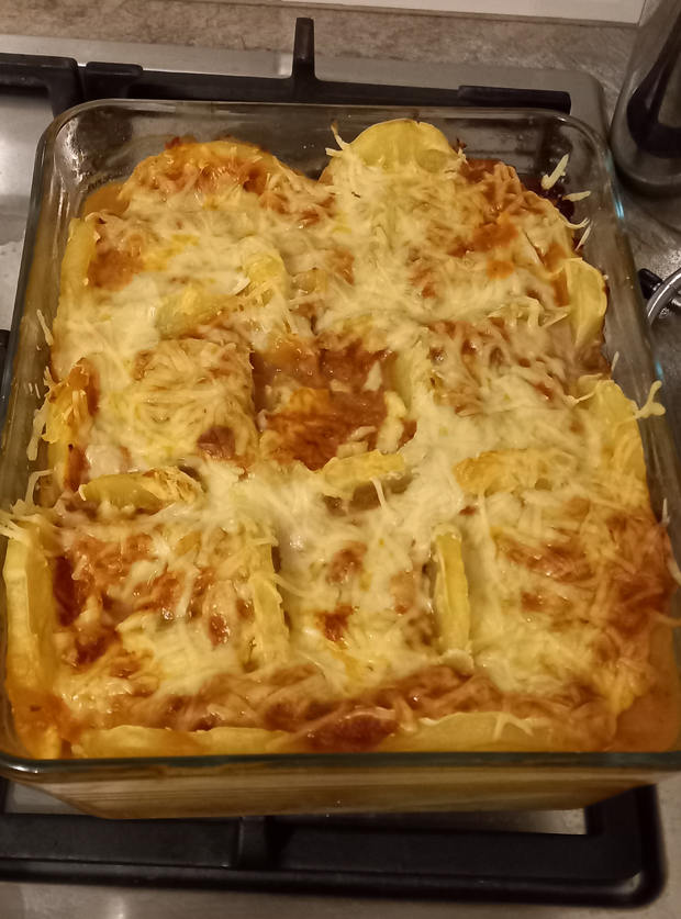 Cheesy Meatball Parmentier by Karen, Northallerton pinchofnom.com