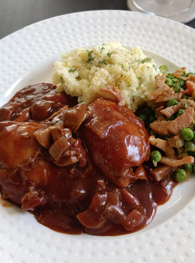 Coq au Vin by Lmsingy, Lancashire pinchofnom.com