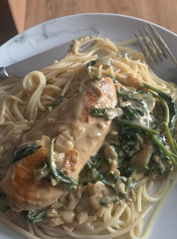Creamy Spinach and Parmesan Chicken by Wendy, Hertfordshire pinchofnom.com
