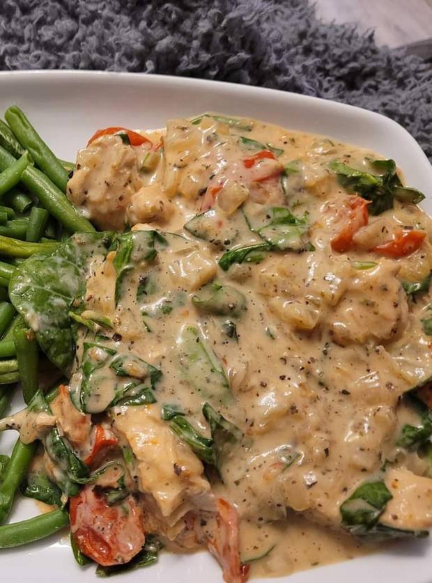 Creamy Tuscan Chicken by Lauren, Manchester pinchofnom.com