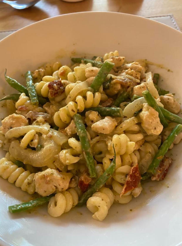 Creamy Pesto Chicken by Margaret Cramond, Glasgow pinchofnom.com