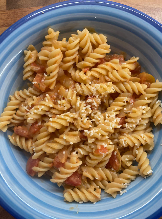 Creamy Tomato Vodka Pasta Recipe. Image by Helen M - Pinch of Nom