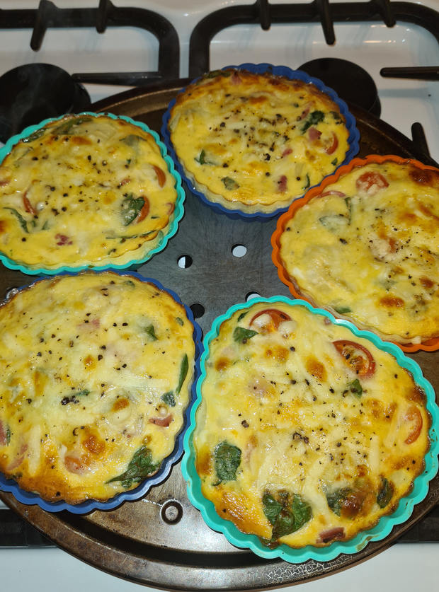 Crustless Quiche Lorraine Recipe. Image by Stacey Pinch of Nom