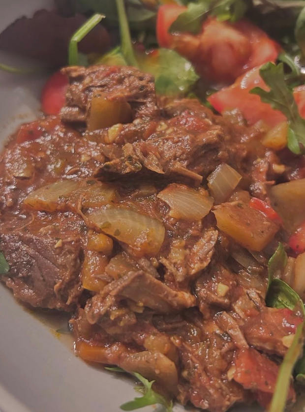 Cuban-Style Beef by Karolina Rogers, Peterborough pinchofnom.com