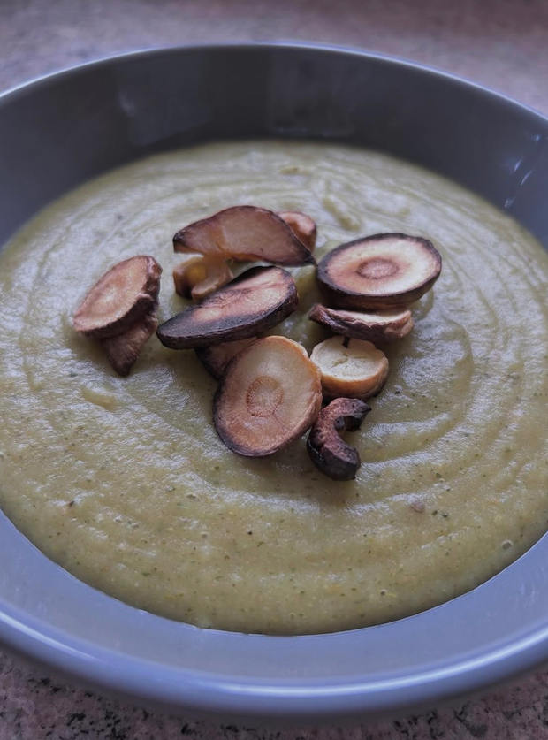 Curried Parsnip Soup by Karolina Rogers, Peterborough pinchofnom.com