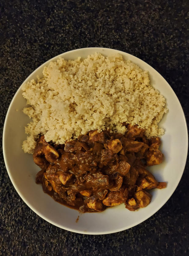 Easy Chicken Curry by Steven, Sheffield pinchofnom.com