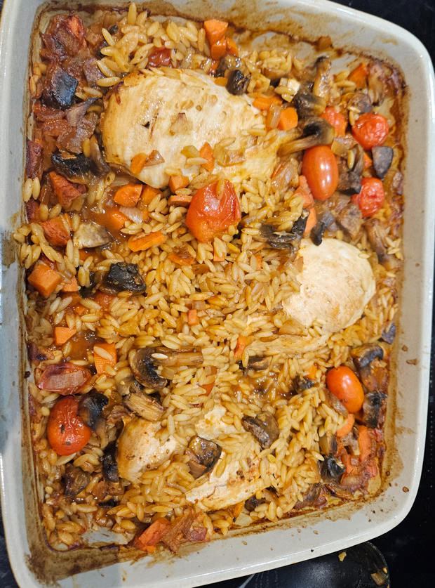 Flava It! Mediterranean-Style Chicken Traybake by Cat, Aberdeenshire pinchofnom.com