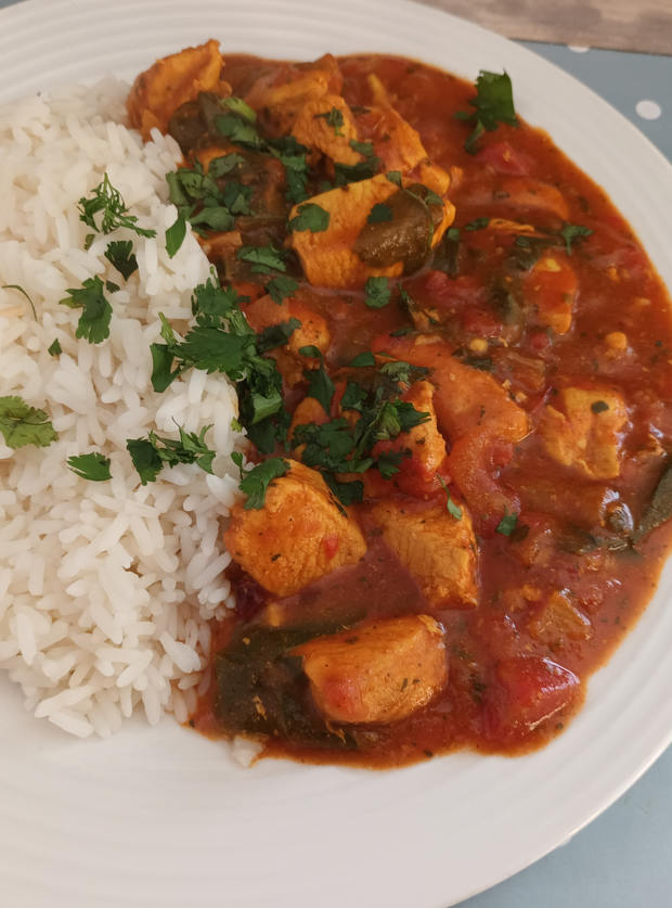 Garlic and Ginger Curry by Sharon, Lewes pinchofnom.com