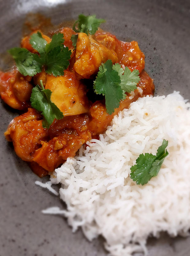 Garlic and Ginger Curry - Pinch Of Nom