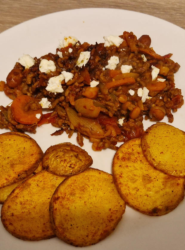 Harissa Chilli with Crispy Potatoes by KellyM, Barry pinchofnom.com