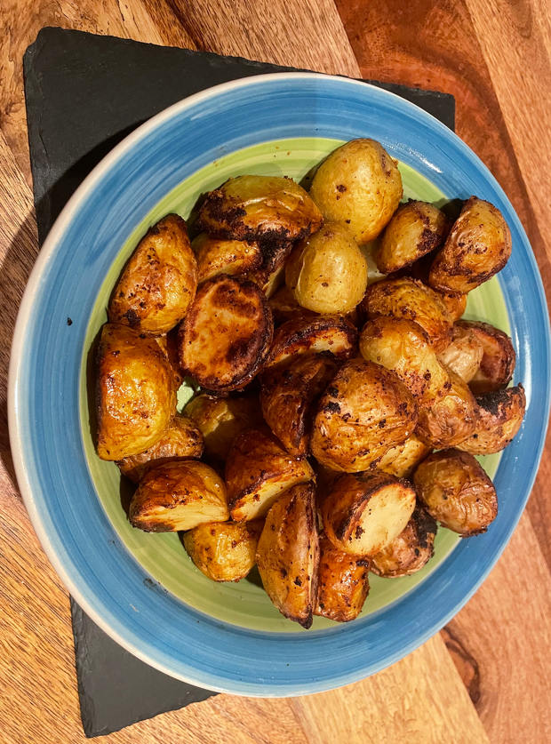 Honey Garlic Potatoes Pinch Of Nom