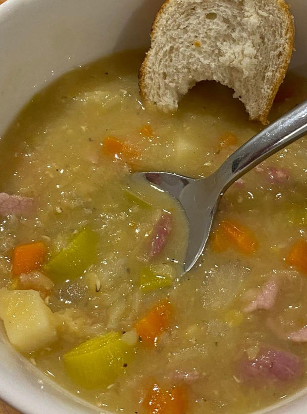 lentil-and-bacon-soup-pinch-of-nom