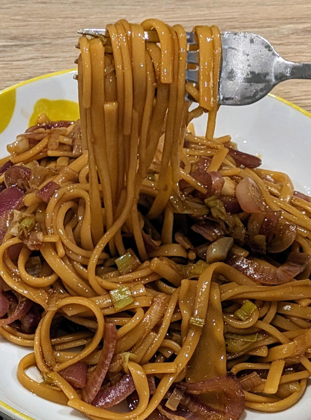Marmite Pasta by Julie Mann, Dereham pinchofnom.com