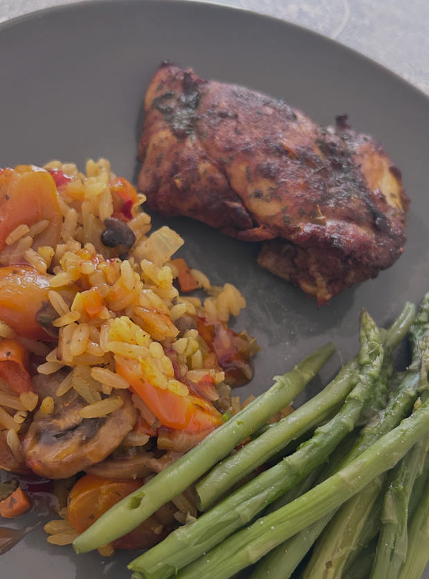 One-Pot Mediterranean Chicken Rice by Karolina Rogers, Peterborough pinchofnom.com