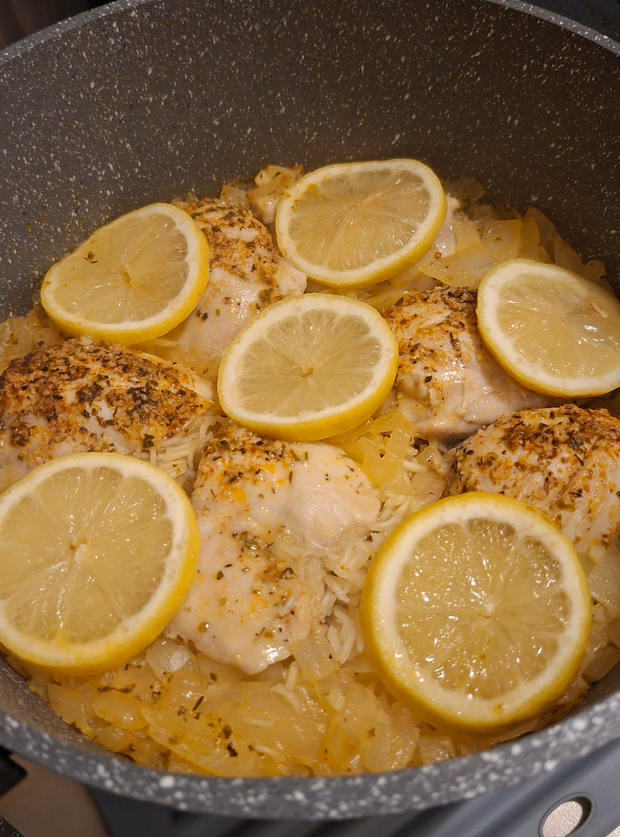 Oven-Baked Garlic Chicken and Rice by Paula, Eastbourne pinchofnom.com