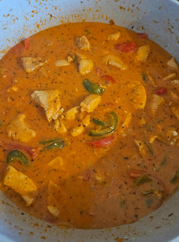 Paprika Chicken by Anna, Buckinghamshire pinchofnom.com