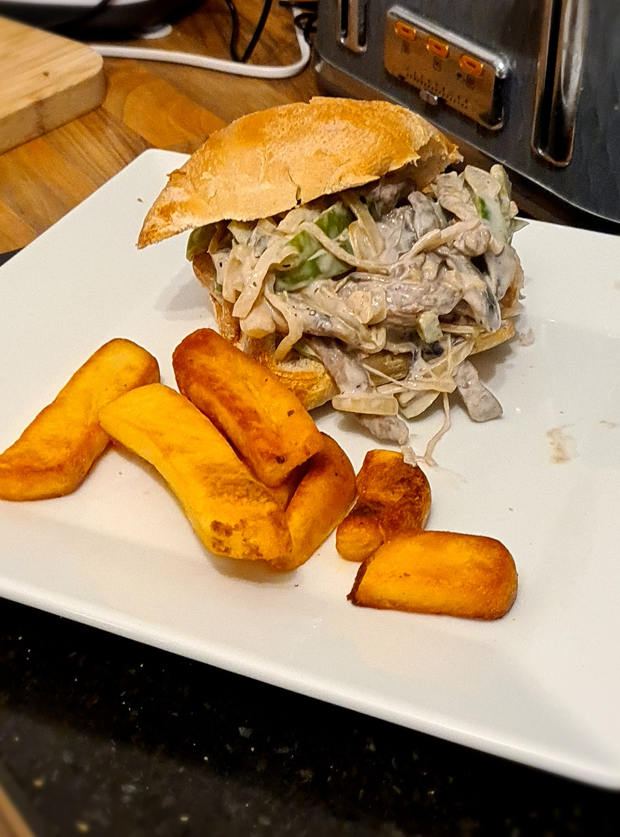 Philly Cheesesteak by Georgia, Gloucestershire pinchofnom.com