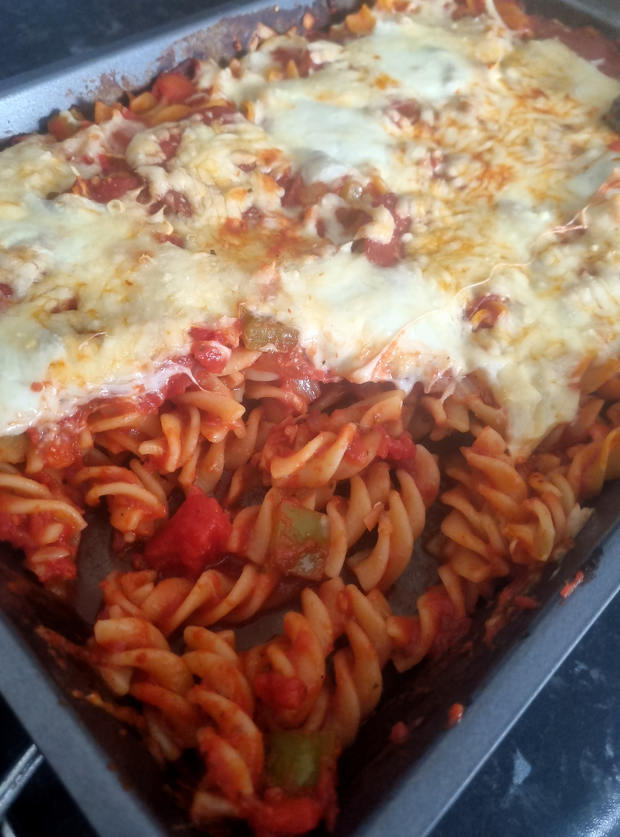 Pizza Pasta Recipe. Image by Kellie - Pinch of Nom