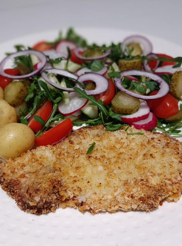 Pork Schnitzel by Lmsingy, Lancashire pinchofnom.com